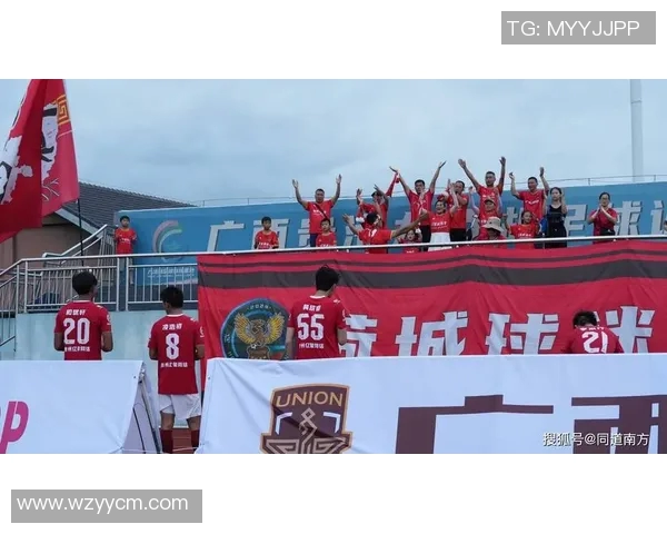 南通支云迎战申花期待精彩对决双方球员全力以赴争夺胜利荣耀