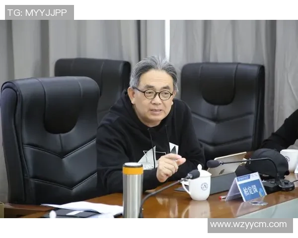 霍伊伦：探索未来科技与人文融合的创新之路